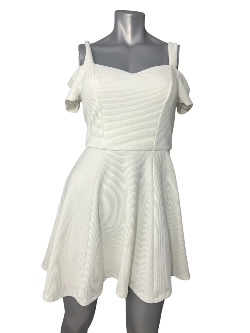 White Dress Off-Shoulder A-line Medium Emerald Sundae Graduation Cute Textured